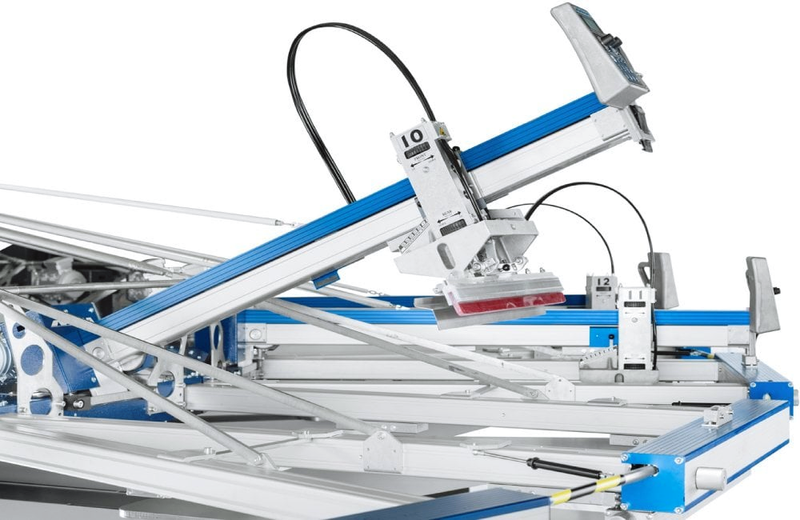 Print arms raise for easy access